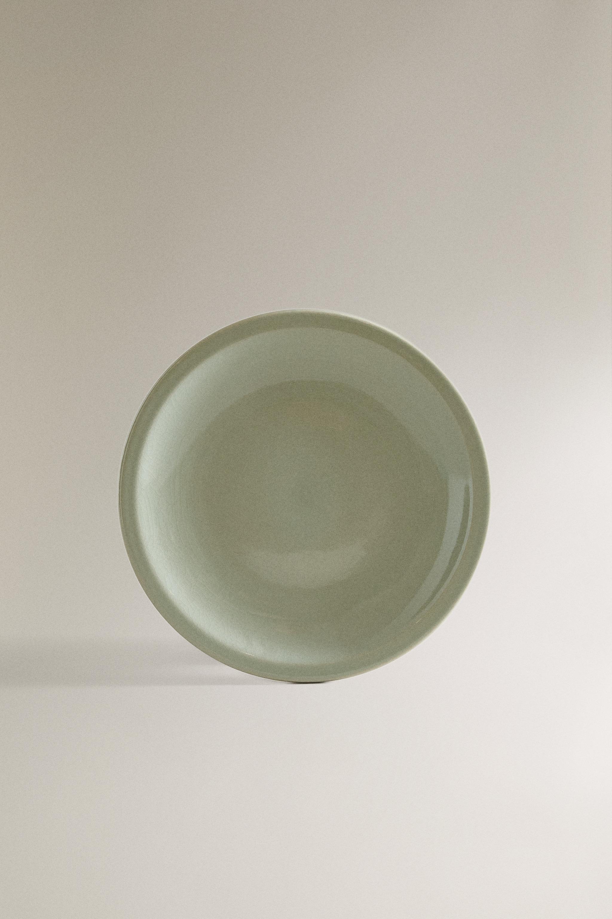 GLAZED STONEWARE DINNER PLATE
